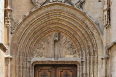 porte-basilique-saint-maximin